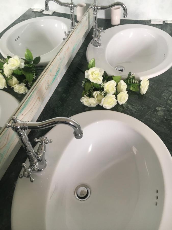 Bed and Breakfast Ai Raggi Di Sole Lecce Exterior foto